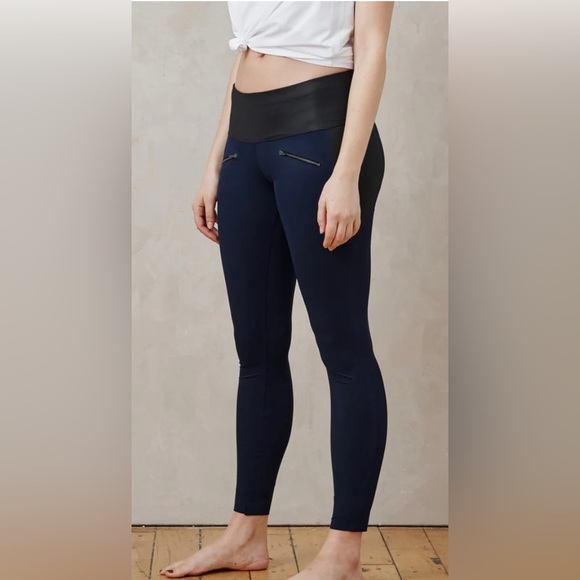 ADAY Throw And Roll Leggings in Navy Size Small - Picture 7 of 8